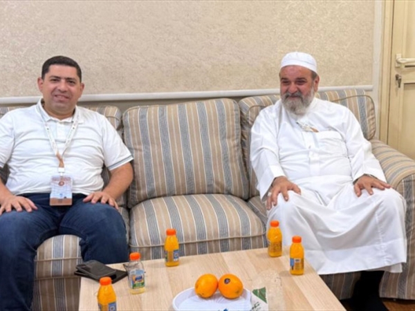 عبدالله زار مقر الهيئة في مكَّة وأشاد بالتحضيرات عشية الصعود إلى عرفات