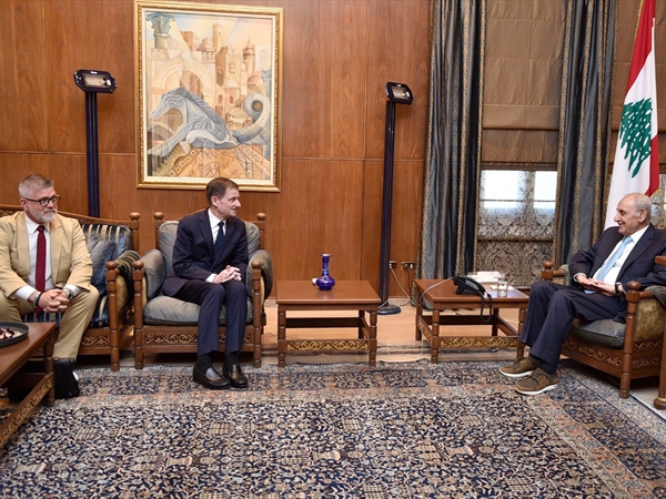 هيل عرض مع بري ورجّي مستجدات لبنان والمنطقة