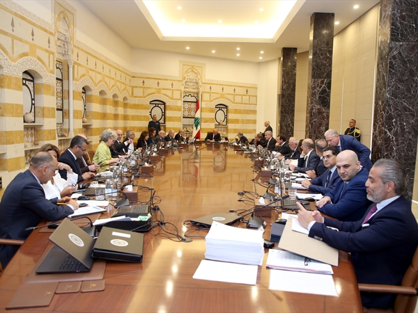 مجلس الوزراء أقرَّ التشكيلات الدبلوماسية وشكَّل لجنة صياغة لتعديل قانون الانتخاب
