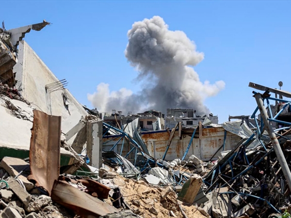 الرؤساء الثلاثة وسياسيون دانوا العدوان الإسرائيلي على إيران: لتحرّك دولي لإبعاد خطر الحرب عن المنطقة ولبنان