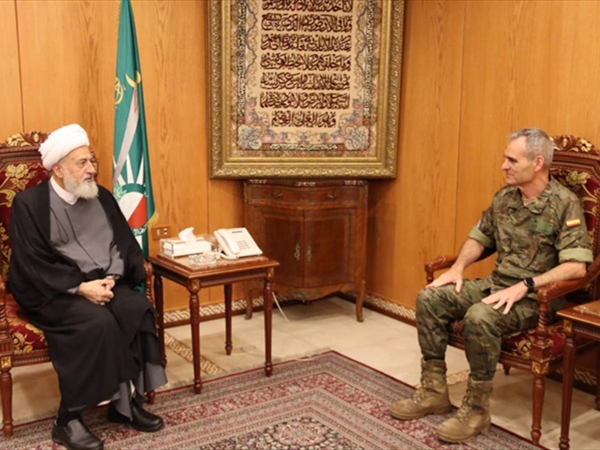 الخطيب استقبل لازارو في زيارة وداعية وأعرب عن تقديره لدوره ودور اليونيفيل