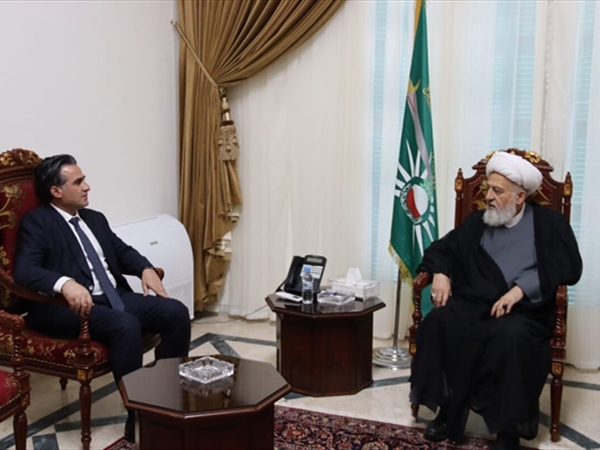 الخطيب بحث في إعادة الإعمار مع حمية