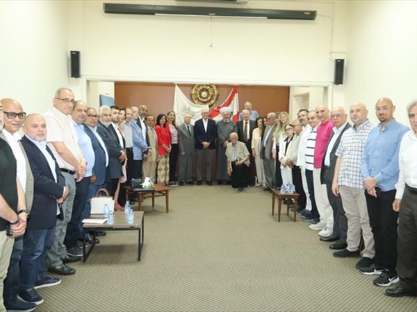 انتخاب دمشقية رئيساً للمركز الثقافي الإسلامي