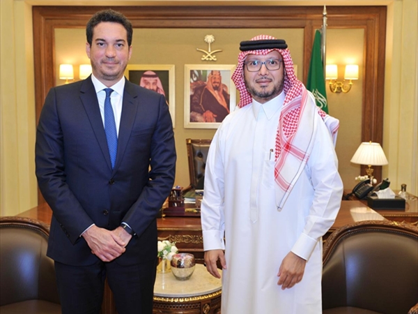 كبارة يلتقي السفير وليد البخاري