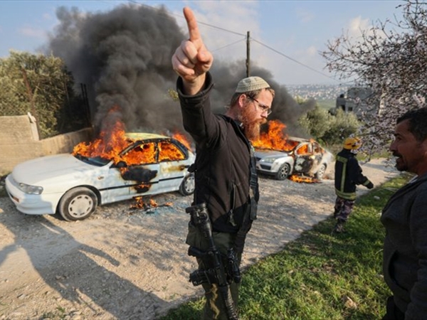 من إعلام العدو: عنف المستوطنين في الضفة يتجاوز الفلسطينيِّين ويصطدم بالجيش الإسرائيلي