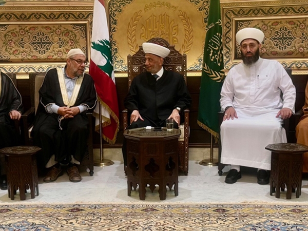 المفتي دريان استقبل دبور مودعاً و«هيئة علماء المسلمين» قدرت مواقفه الوطنية
