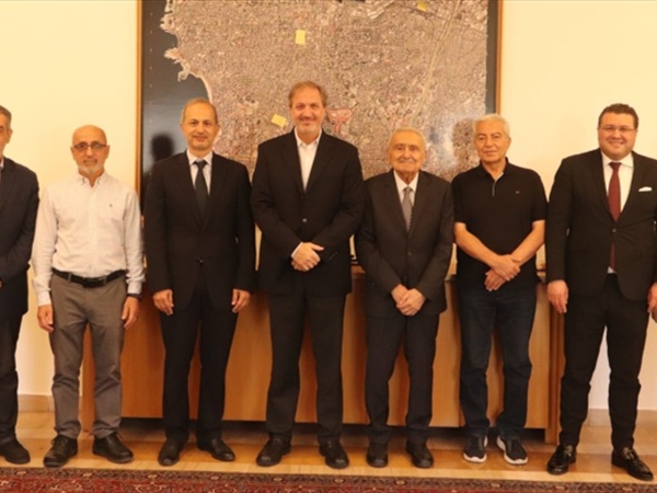 وفد «تجار كورنيش المزرعة» التقى رئيس بلدية بيروت