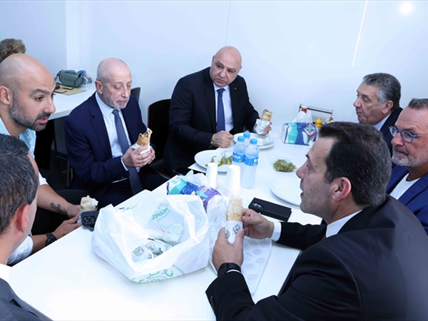 عون يكشف عن اتصالات مع الحزب.. واقتراح أميركي بمنطقة أمنية في الجنوب