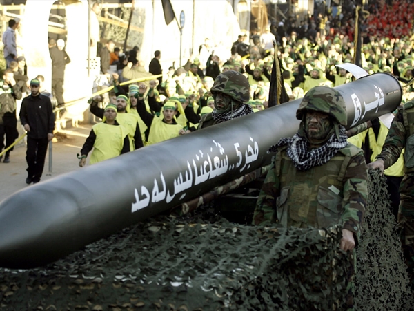 انتقادات لمواقف "الحزب" من حصرية السلاح