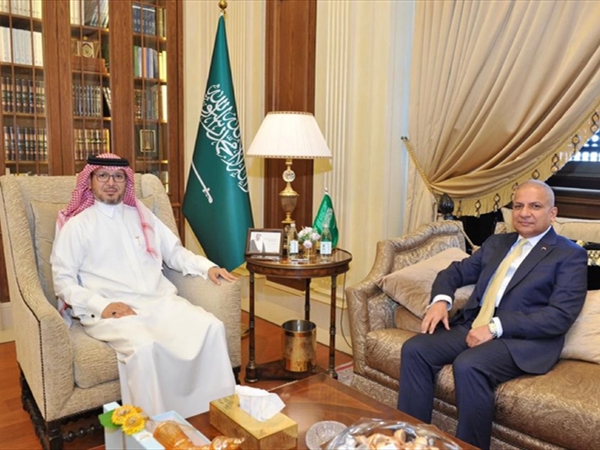 سفير المملكة لدى لبنان يستقبل رئيس البعثة العراقية