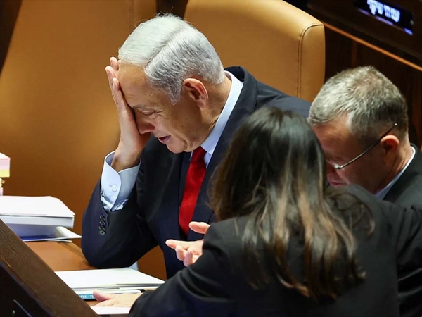 من إعلام العدو: هل يُمنح نتنياهو العفو؟ فقط بشرط اعتزاله السياسة