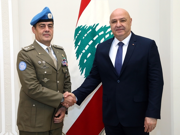 عون: لبقاء «اليونيفيل» جنوباً مع الجيش حفاظاً على الاستقرار واعتداءات إسرائيل تشكّل انتهاكاً صريحاً لإرادة المجتمع الدولي