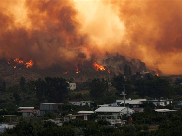 حرائق ضخمة في تركيا