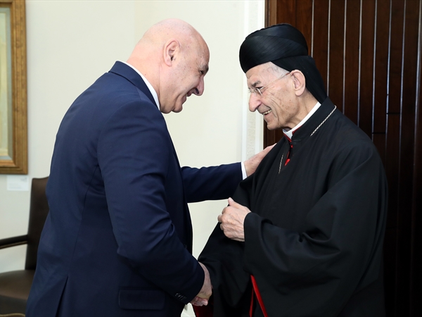 الراعي في قصر بعبدا: لبنان ليس وحيداً ولا خوف من عودة الحرب