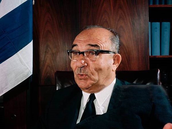 من إعلام العدو: رئيس الحكومة أشكول: «لو كان الأمر يعود إلينا لكُنا أرسلنا جميع العرب إلى البرازيل»