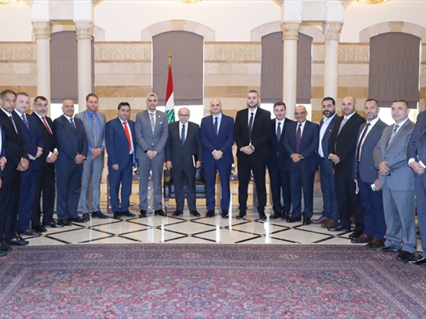 سلام اطّلع على أوضاع التجار والصناعيين وبلدية طرابلس
