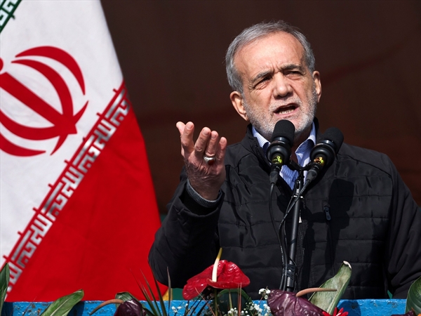 طهران تكشف النقاب عن استهداف الرئيس الإيراني وقيادات عليا