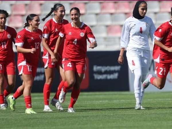 سيدات لبنان يوجهن ضربة موجهة لإيران بهاتريك كريستي معلوف..