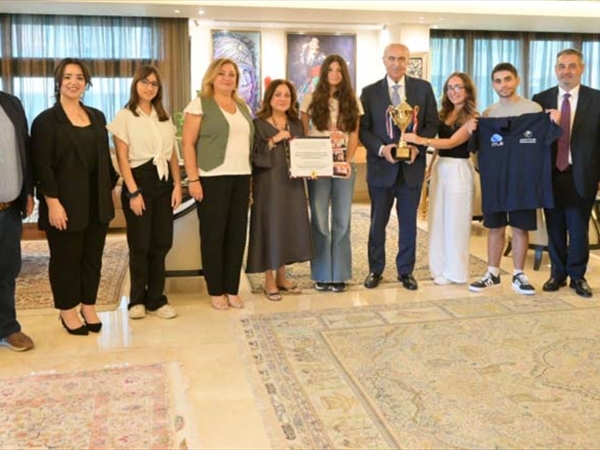 مخزومي وعقيلته يدعمان الفائزين ببطولة لبنان لمهارات المايكروسوفت