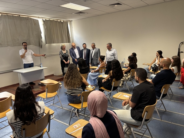 كرامي تتفقَّد امتحانات الكولوكيوم وجالت في حرم الجامعة اللبنانية في الحدث