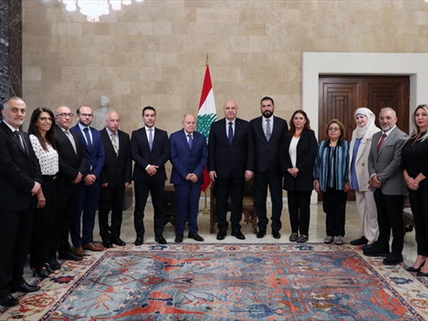 موظفو الإدارة العامة علَّقوا إضرابهم إفساحاً في المجال أمام وعد عون