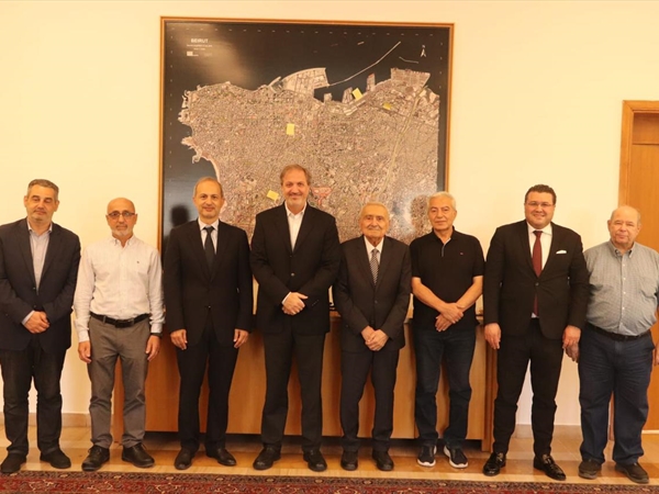 وفد "تجار كورنيش المزرعة" عرض مع رئيس بلدية بيروت احتياجات المنطقة