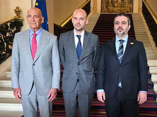 بيان أميركي - فرنسي - سوري: عدم تهديد الجوار وحوار مع «قسد»