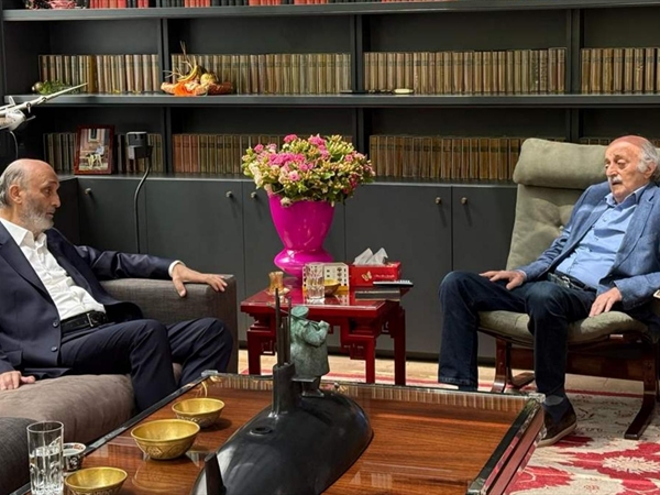 لقاء إيجابي بين جعجع وجنبلاط: توافق على دعم العهد وتسليم سلاح "الحزب"