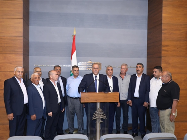 النائب سليمان التقى رئيس الحكومة مع وفد إتحاد بلديات سهل عكار ووادي خالد: للإسراع بفتح المعابر الشرعية الشمالية وتسريع مشروع مطار القليعات ودعم بلديات عكار