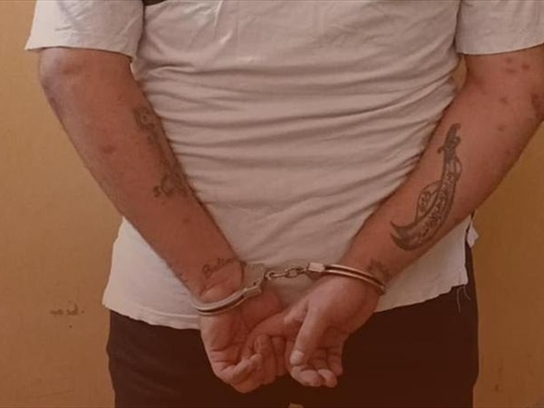 "المقنّع" يبتزّ فتيات على "تيك توك"