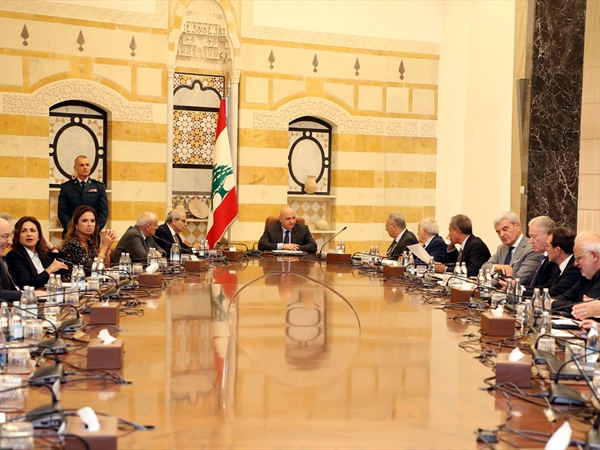 أيام تفصل مجلس الوزراء عن مناقشة خطة حصر السلاح والبرنامج الزمني