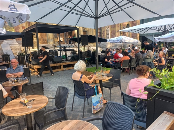 فضاء المقهى