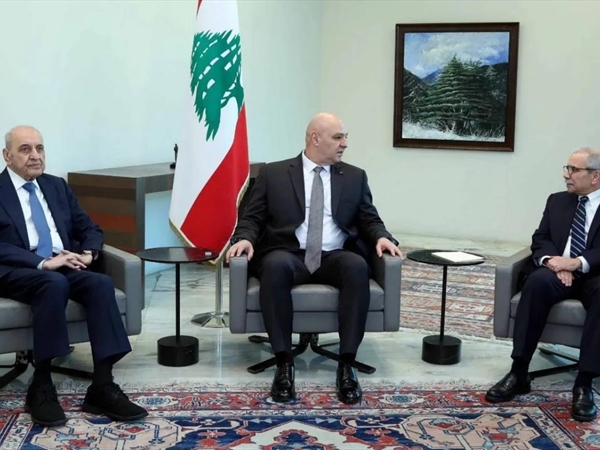 مشاورات اللحظة الأخيرة... وهل يفعلها "الحزب"؟