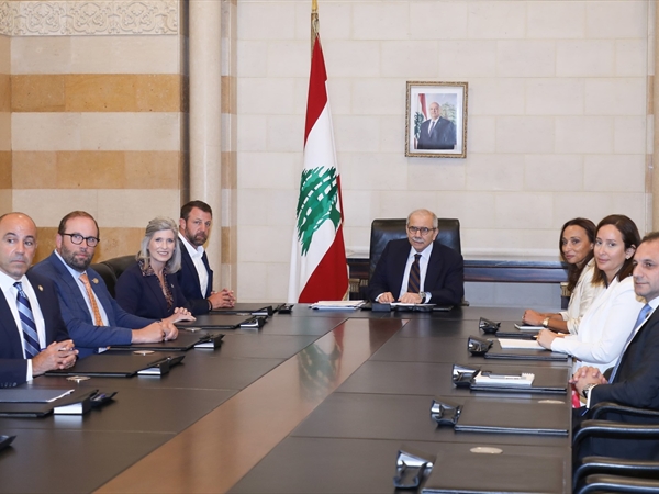 وفد نيابي أميركي جال على الرؤساء الثلاثة مطّلعاً على وضع لبنان
