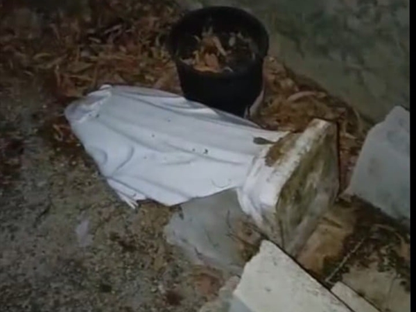 "اعتداءٌ" يطال مدافن للمسيحيين جنوباً..ما القصة ؟