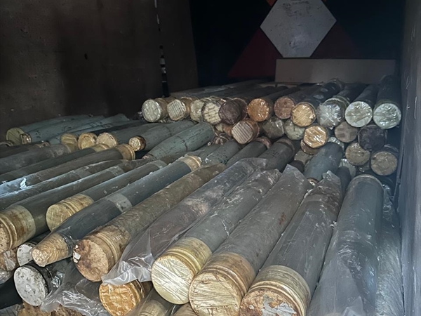 بالصور - الدفعة الاولى من السلاح الفلسطيني الذي تسلمه الجيش اللبناني