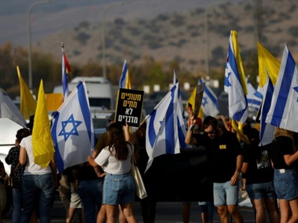 الكابينت الإسرائيلي يجتمع بغياب «الصقور» ولم يبحث الصفقة.. والاحتجاجات تتصاعد