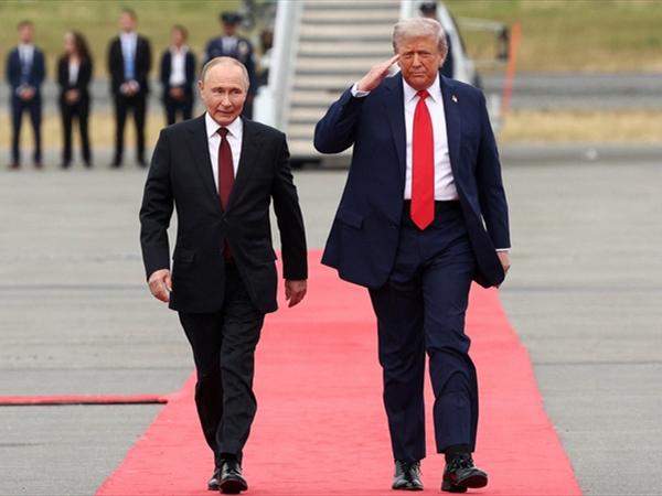 مشاغبة أوروبية على آلاسكا وترامب للقاء الجمعة مع بوتين وزيلنسكي