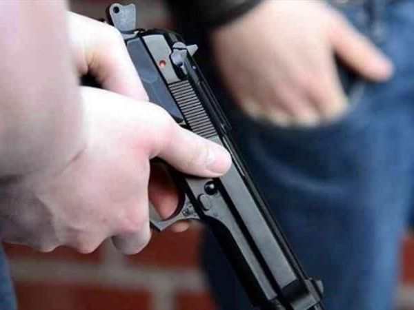 قتله بـ9 رصاصات... وهرب