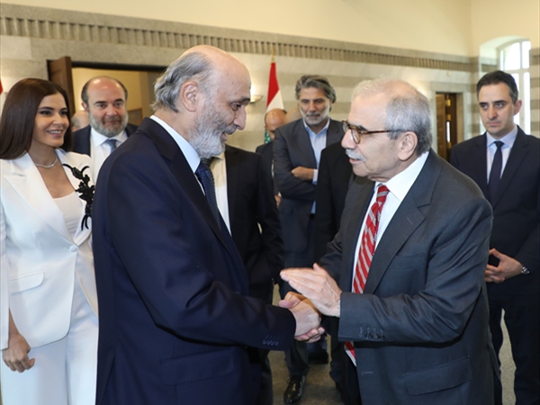 التباعد الداخلي على حاله بانتظار أجوبة إسرائيل مع براك الإثنين