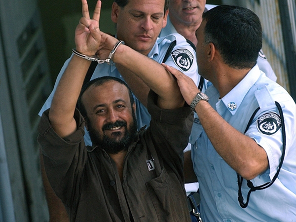 من إعلام العدو: اليوم الذي سيرفع فيه مروان البرغوثي شارة النصر