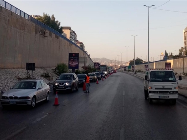 زحمة على أوتوستراد المطار… إليكم السبب