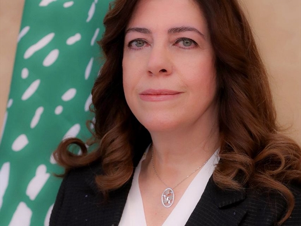 هو وهي 26-8-2025