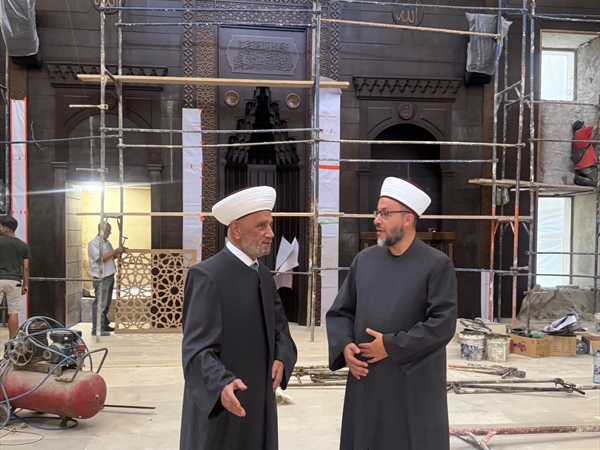 المفتي دريان تفقَّد مسجد الإمام الشافعي واتصل برئيس الحكومة مثنياً على قرار مجلس الوزراء