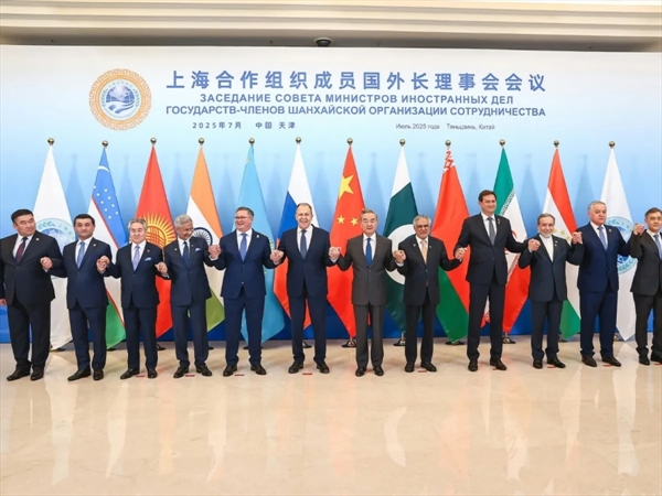 الصين تسعى لتعزيز الاستقرار ومواجهة الهيمنة في قمة منظمة شنغهاي