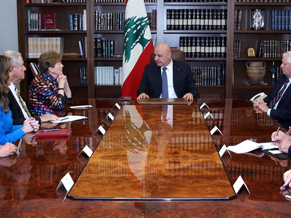 عون للوفد الأميركي: لبنان ملتزم بإعلان وقف الأعمال العدائية