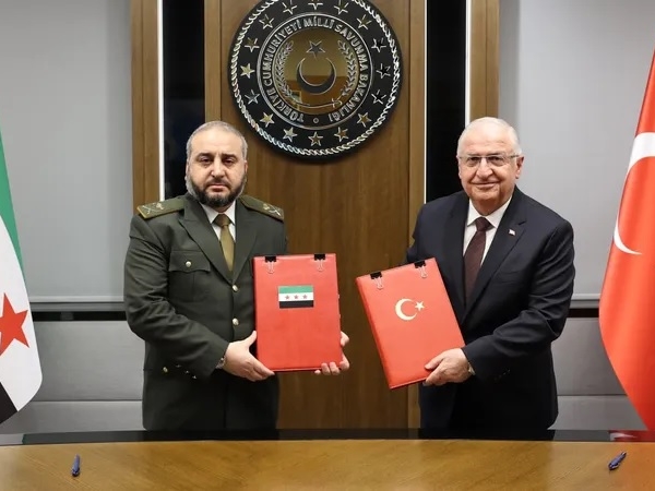 سوريا وتركيا توقعان على اتفاقية تعاون عسكري