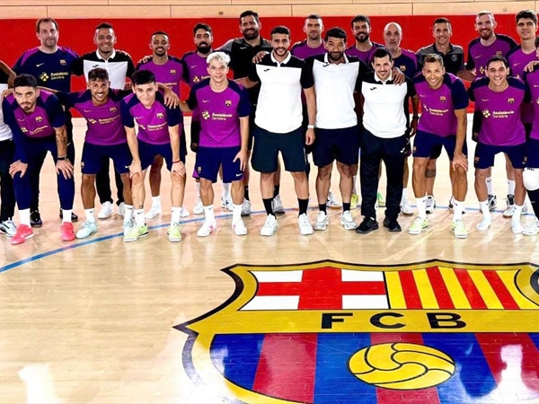 المدرب اللبناني طارق رزق يفتح باب نادي برشلونة للمدربين العرب