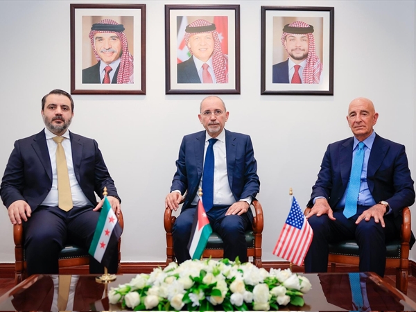 اجتماع ثلاثي في الأردن.. وبراك يؤكد على أن السويداء جزء من سوريا الموحدة
