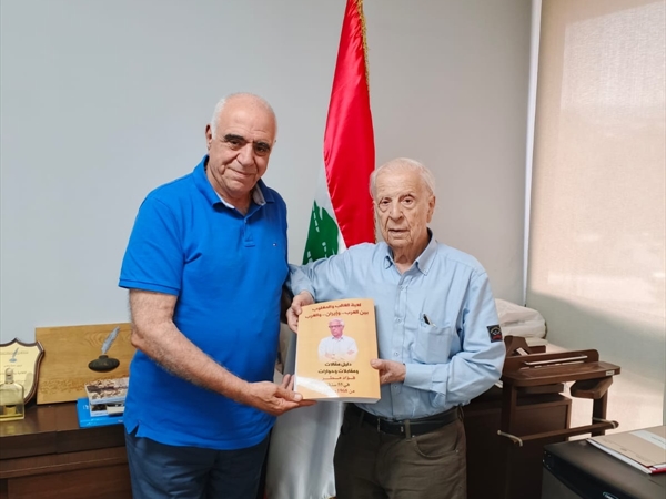 القصيفي تسلَّم من مطر «لعبة الغالب والمطلوب بين العرب وإيران والغرب»